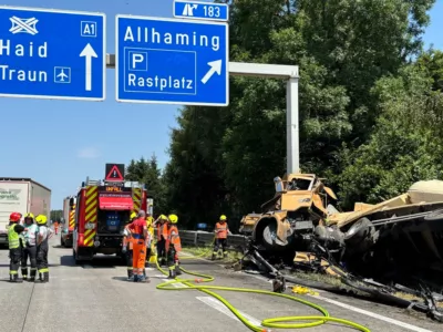 Schwerer Lkw-Unfall auf A1 Westautobahn verursacht umfangreichen Rückstau TEAM-202406250000106205-021.jpg