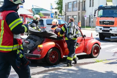 Fahrzeugbrand in Leonding erfolgreich gelöscht DSC-3366.jpg