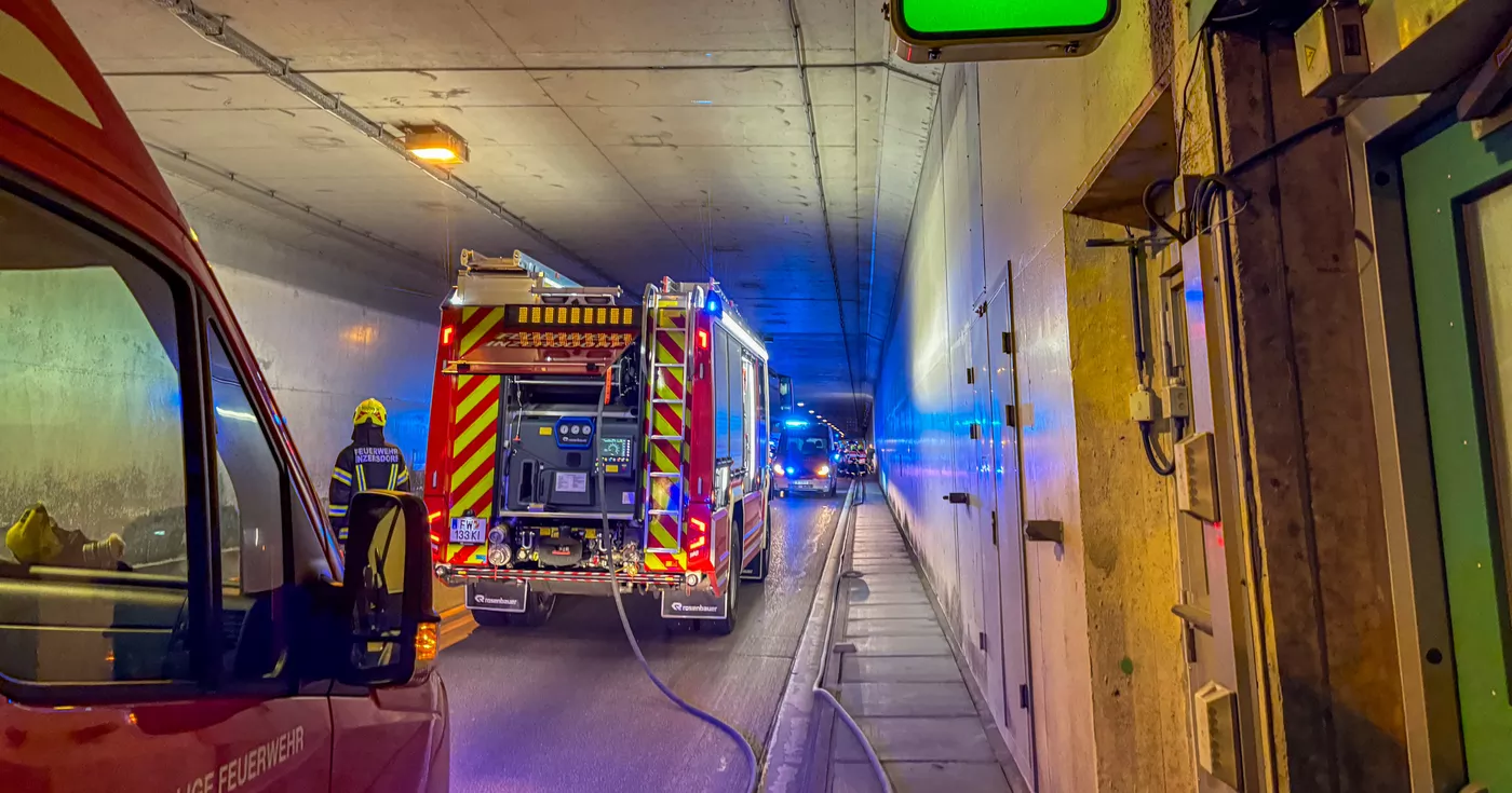 Titelbild: Interner Notfall im Tunnel Ottsdorf auf der A9 Pyhrnautobahn