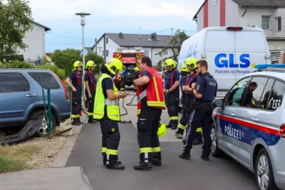 Unfall zwischen PKW und Paketzustellerfahrzeug JURANEK-2024070216355016-001.jpg