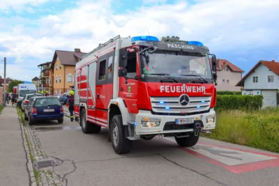 Unfall zwischen PKW und Paketzustellerfahrzeug JURANEK-2024070216365019-002.jpg