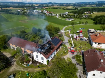 Brand in landwirtschaftlichem Objekt in St. Martin im Mühlkreis DJI-0691-2400.jpg