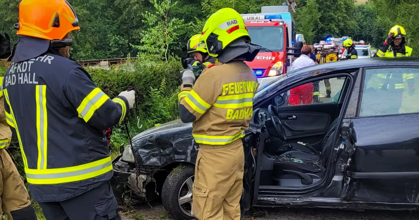 Titelbild: Verkehrsunfall in Pfarrkirchen bei Bad Hall: Frau verletzt