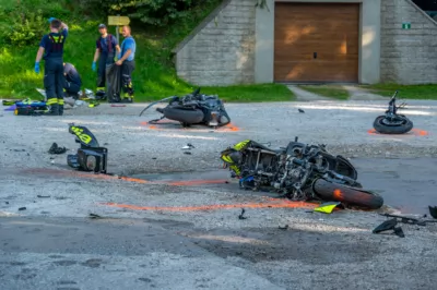 Schwerer Motorradunfall fordert zwei Verletzte - Feuerwehr, Notarzthubschrauber und Polizei im Einsatz DSC-6215.jpg