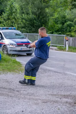 Schwerer Motorradunfall fordert zwei Verletzte - Feuerwehr, Notarzthubschrauber und Polizei im Einsatz DSC-6245.jpg