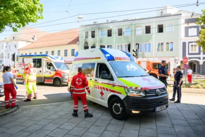 Brand in einem Geschäftsgebäude in Linz-Ebelsberg TEAM-2024072610445048-016.jpg