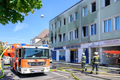 Brand in einem Geschäftsgebäude in Linz-Ebelsberg TEAM-2024072610465054-022.jpg