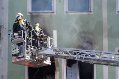 Brand in einem Geschäftsgebäude in Linz-Ebelsberg TEAM-2024072610486281-002.jpg