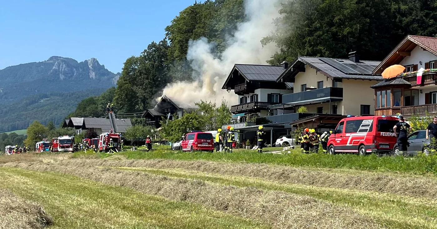 Brand eines Mehrparteienhauses