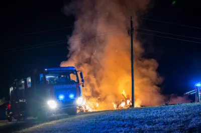 22 Feuerwehren bei Großbrand im Bezirk Perg im Einsatz BRANDSTAETTER-20240801-116.jpg