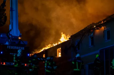 22 Feuerwehren bei Großbrand im Bezirk Perg im Einsatz BRANDSTAETTER-20240801-20.jpg