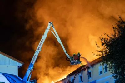 22 Feuerwehren bei Großbrand im Bezirk Perg im Einsatz BRANDSTAETTER-20240801-32.jpg