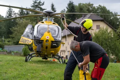 Schwerer Sturz bei Suche nach Silbermünzen: Helikoptereinsatz rettet Verletzten A7406603-2400.jpg