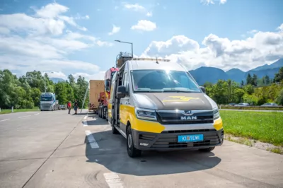 Defekter Schwertransport blockierte A9 zwischen St. Pankraz und Windischgarsten DSC-6621.jpg