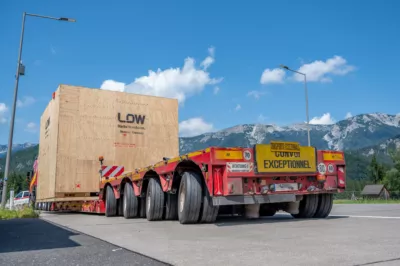 Defekter Schwertransport blockierte A9 zwischen St. Pankraz und Windischgarsten DSC-6630.jpg