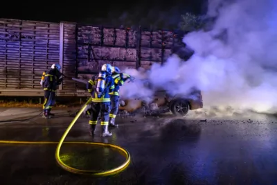 PKW-Brand auf der A1 Westautobahn führt zu Verzögerungen FOKE-2024080322565544-043.jpg