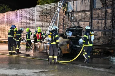 PKW-Brand auf der A1 Westautobahn führt zu Verzögerungen FOKE-2024080323085601-120.jpg