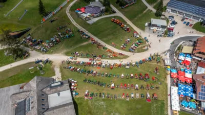 250 Oldtimer - Traktorhimmelfahrt auf der Höss zur Lögerhüttn DJI-0006-2.jpg