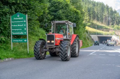 250 Oldtimer - Traktorhimmelfahrt auf der Höss zur Lögerhüttn DSC-7543.jpg