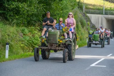 250 Oldtimer - Traktorhimmelfahrt auf der Höss zur Lögerhüttn DSC-7600.jpg