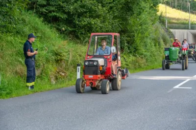 250 Oldtimer - Traktorhimmelfahrt auf der Höss zur Lögerhüttn DSC-7608.jpg