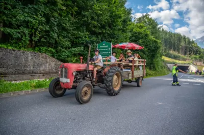 250 Oldtimer - Traktorhimmelfahrt auf der Höss zur Lögerhüttn DSC-7827.jpg