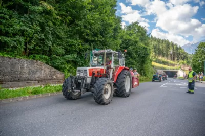 250 Oldtimer - Traktorhimmelfahrt auf der Höss zur Lögerhüttn DSC-7845.jpg