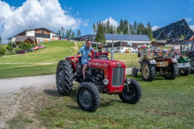 250 Oldtimer - Traktorhimmelfahrt auf der Höss zur Lögerhüttn DSC-7957.jpg