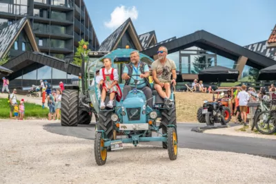 250 Oldtimer - Traktorhimmelfahrt auf der Höss zur Lögerhüttn DSC-8021.jpg