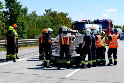 Verkehrsunfall auf der A1 - Vier Verletzte und erhebliche Verkehrsbehinderungen FOKE-2024081112288364-070.jpg