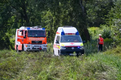 25 Fahrgäste von der Feuerwehr Rufling aus Personenzug evakuiert DSC-4557.jpg