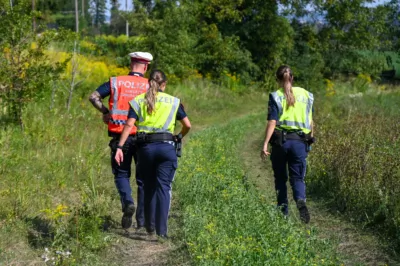 25 Fahrgäste von der Feuerwehr Rufling aus Personenzug evakuiert DSC-4568.jpg