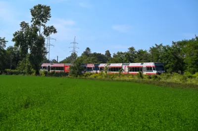 25 Fahrgäste von der Feuerwehr Rufling aus Personenzug evakuiert DSC-4569.jpg