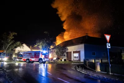 Vollbrand eines landwirtschaftlichen Nebengebäudes in Fraham BAYER-AB-001.jpg