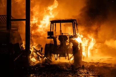 Vollbrand eines landwirtschaftlichen Nebengebäudes in Fraham BAYER-AB-009.jpg