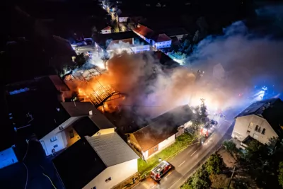 Vollbrand eines landwirtschaftlichen Nebengebäudes in Fraham BAYER-AB-023.jpg