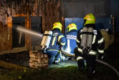 Vollbrand eines landwirtschaftlichen Nebengebäudes in Fraham BAYER-AB-028.jpg