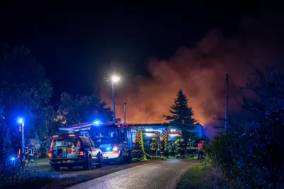 Brand auf landwirtschaftlichem Betrieb in Kefermarkt BRANDSTAETTER-20240813-18.jpg