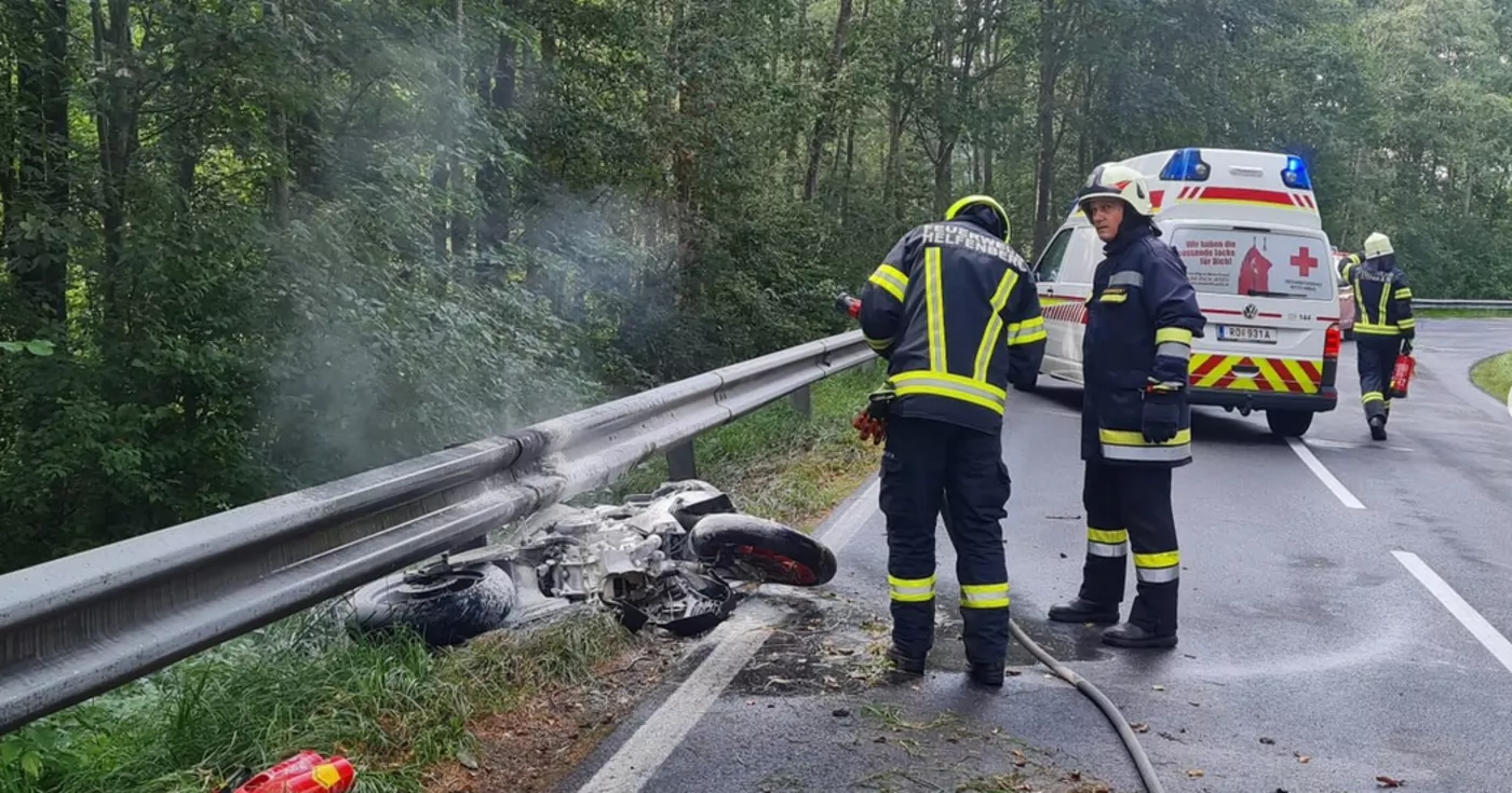 Schwerer Motorradunfall in Helfenberg