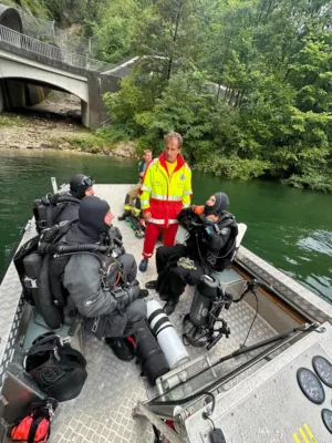 Feuerwehr und Wasserrettung bergen vermissten Taucher IMG-20240818-WA0003.jpg