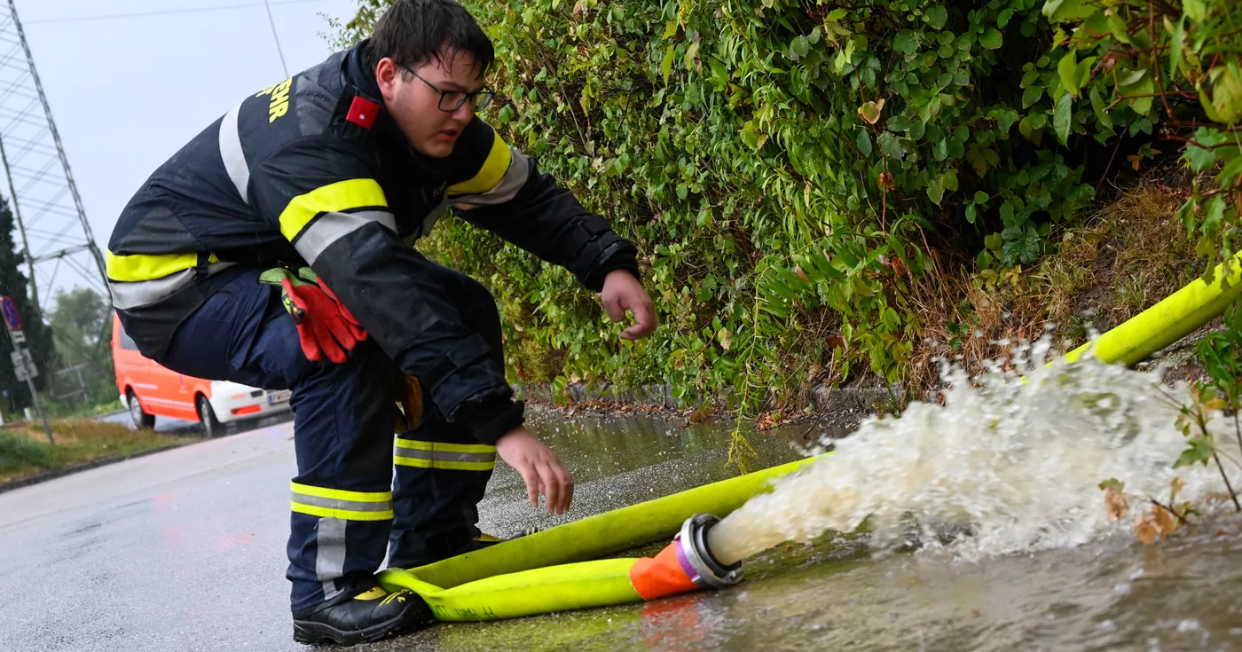 Titelbild: Nach Gewitter 90 Feuerwehreinsätze im Zentralraum