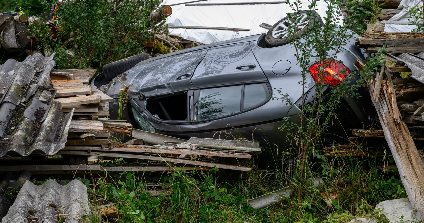 Titelbild: Unfall nach Sekundenschlaf