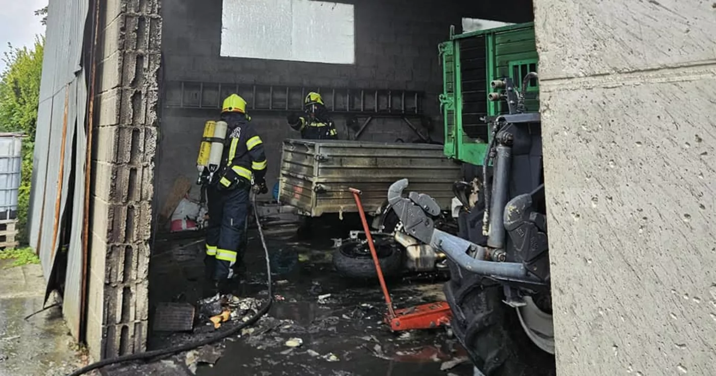 Brand in Landwirtschaftlicher Garage erfolgreich gelöscht