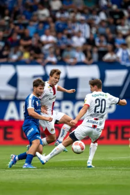 Admiral Bundesliga - FC Blau-Weiß Linz gegen SK Rapid DSC-2133.jpg