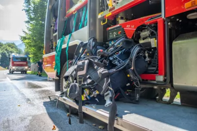 Gebäudebrand in Hinterstoder fordert Einsatz von vier Feuerwehren DSC-9708.jpg