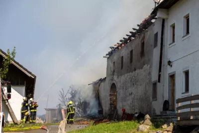 Brandereignis – 11 Feuerwehren im Einsatz 20240903-Brand-Auberg-15-0007.jpg