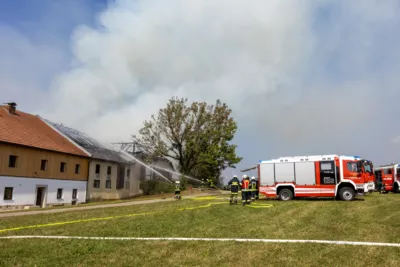 Brandereignis – 11 Feuerwehren im Einsatz 20240903-Brand-Auberg-15-0017.jpg