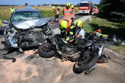 Verkehrsunfall in Wolfern - Motorradfahrer schwer verletzt FOKE-2024090712588223-008.jpg