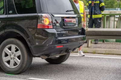 Auffahrunfall im Stau auf der B138 fordert eine verletzte Person DSC-0320.jpg