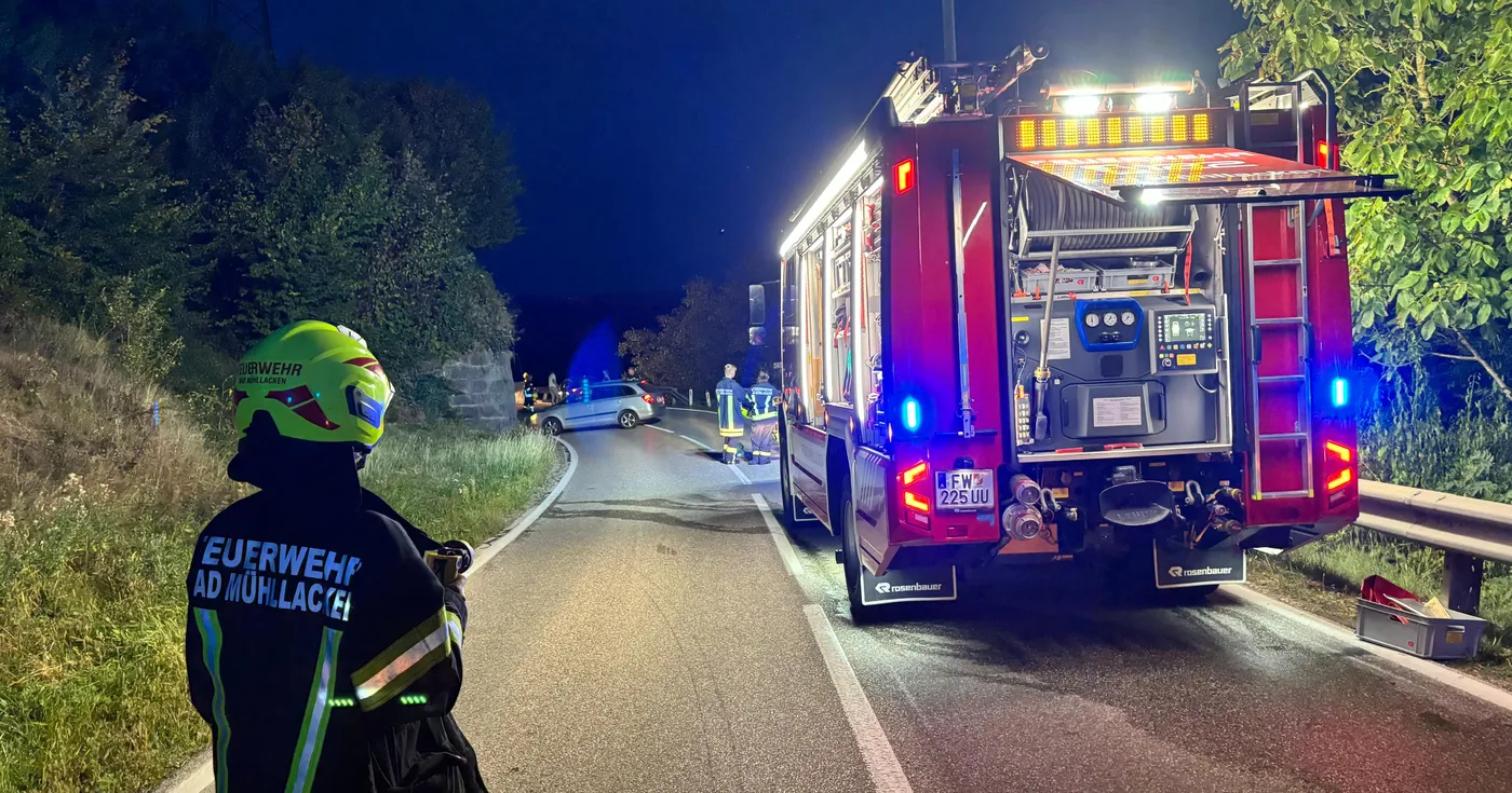 Titelbild: Schwerer Motorradunfall auf der B132 mit zwei Todesopfern